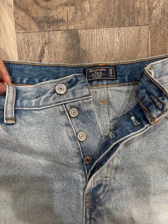 NWOT Abercrombie & Fitch Light Blue Distressed Denim Shorts - Picture 2 of 5